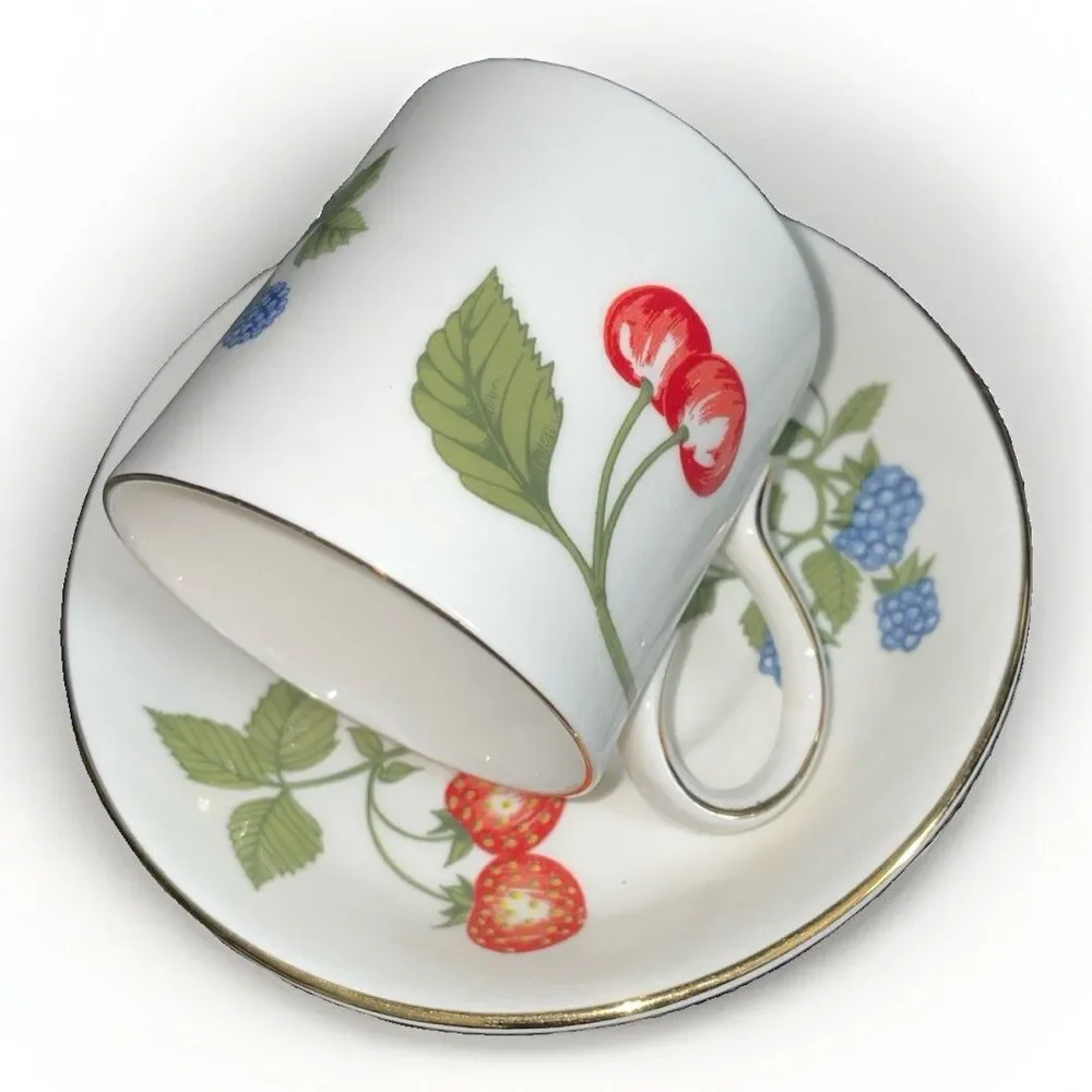 Crown Staffordshire Berry Fruit Teacup & Saucer 5.5